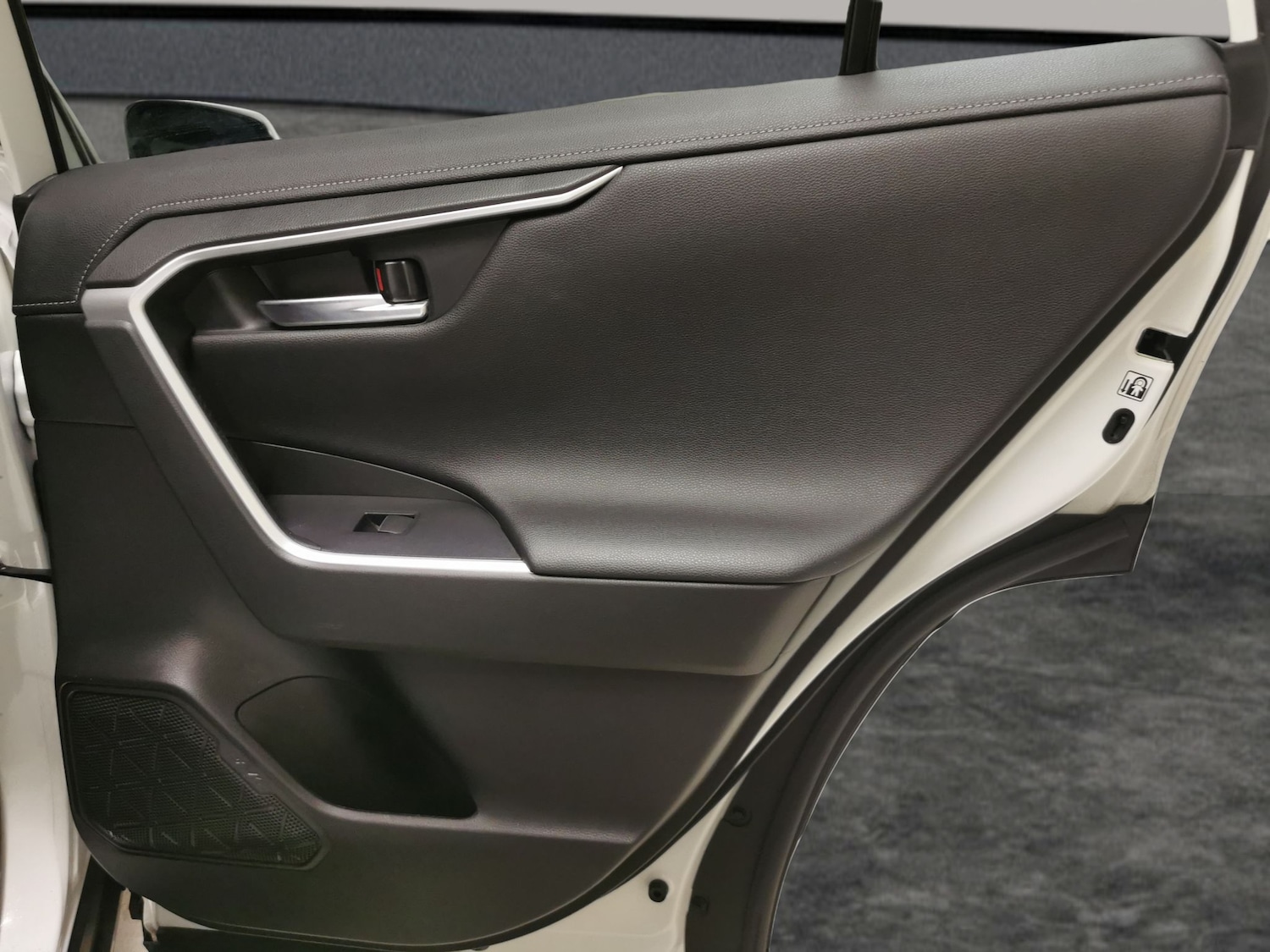 Used Toyota RAV4 2021 for sale - 77797979: Photo 26