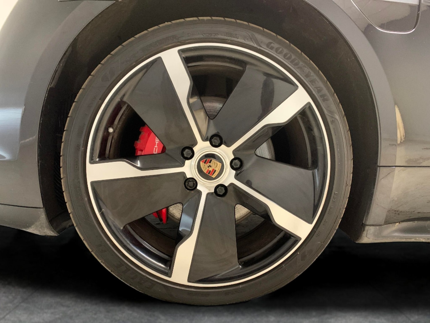 Used Porsche Taycan 2021 for sale - 76505473: Photo 34