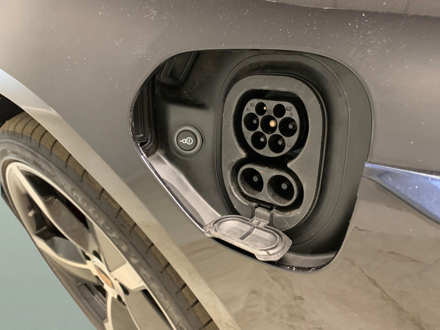 Used Porsche Taycan 2021 for sale - 76505473: Photo 42