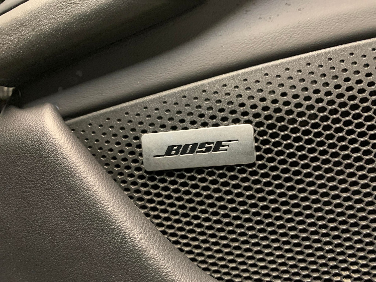 Used Porsche Taycan 2021 for sale - 76505473: Photo 6