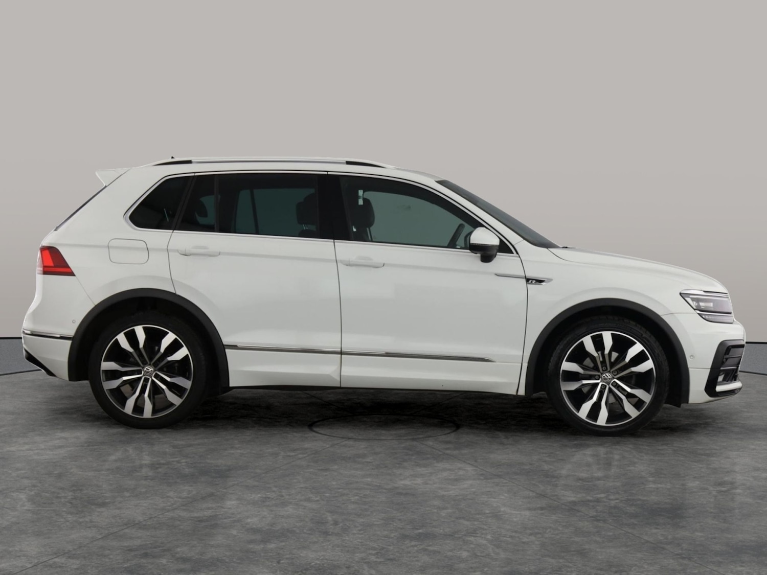 Used Volkswagen Tiguan 2020 for sale - 77399487: Photo 5