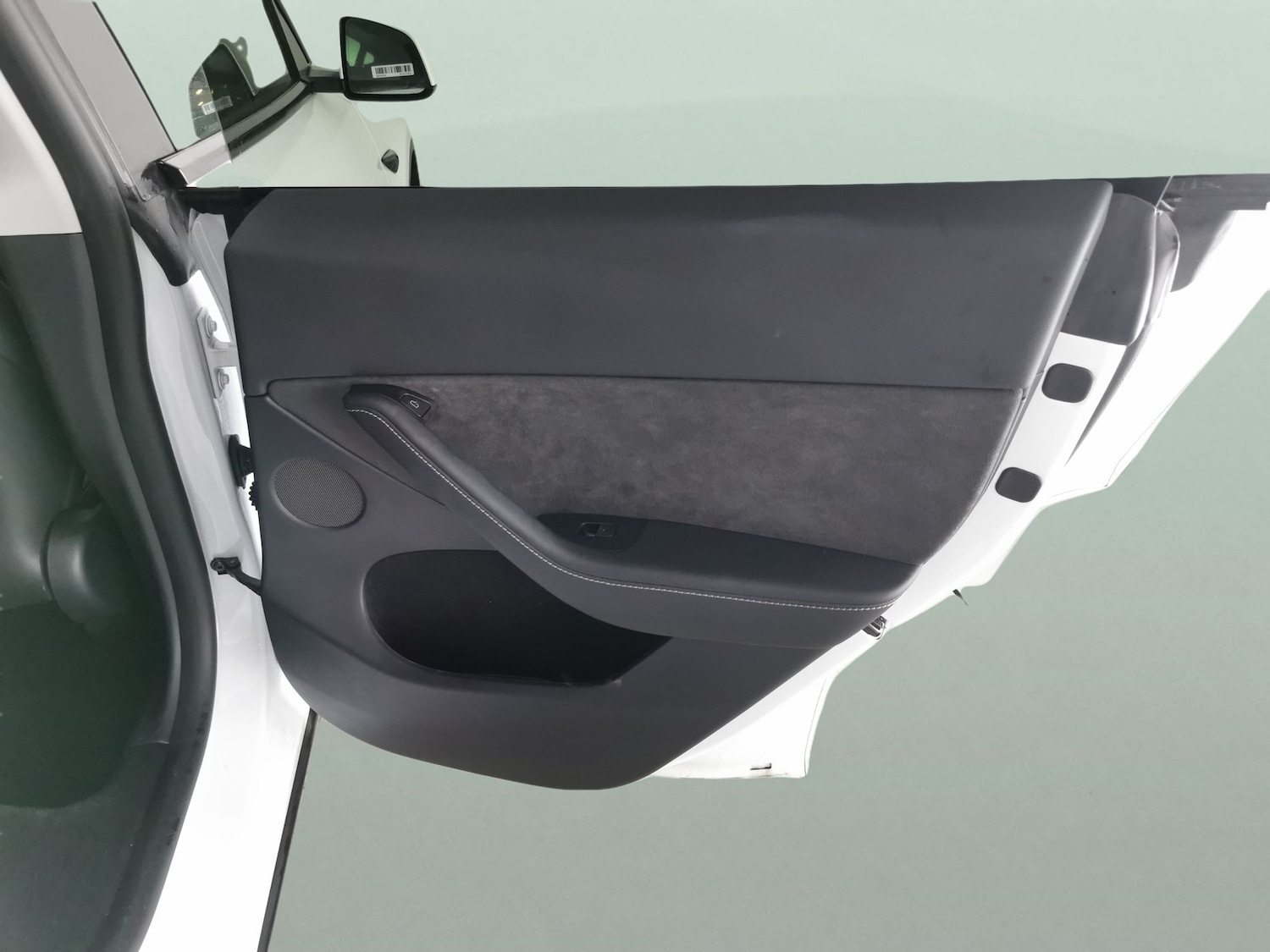 Used Tesla Model Y 2024 for sale - 77676928: Photo 34