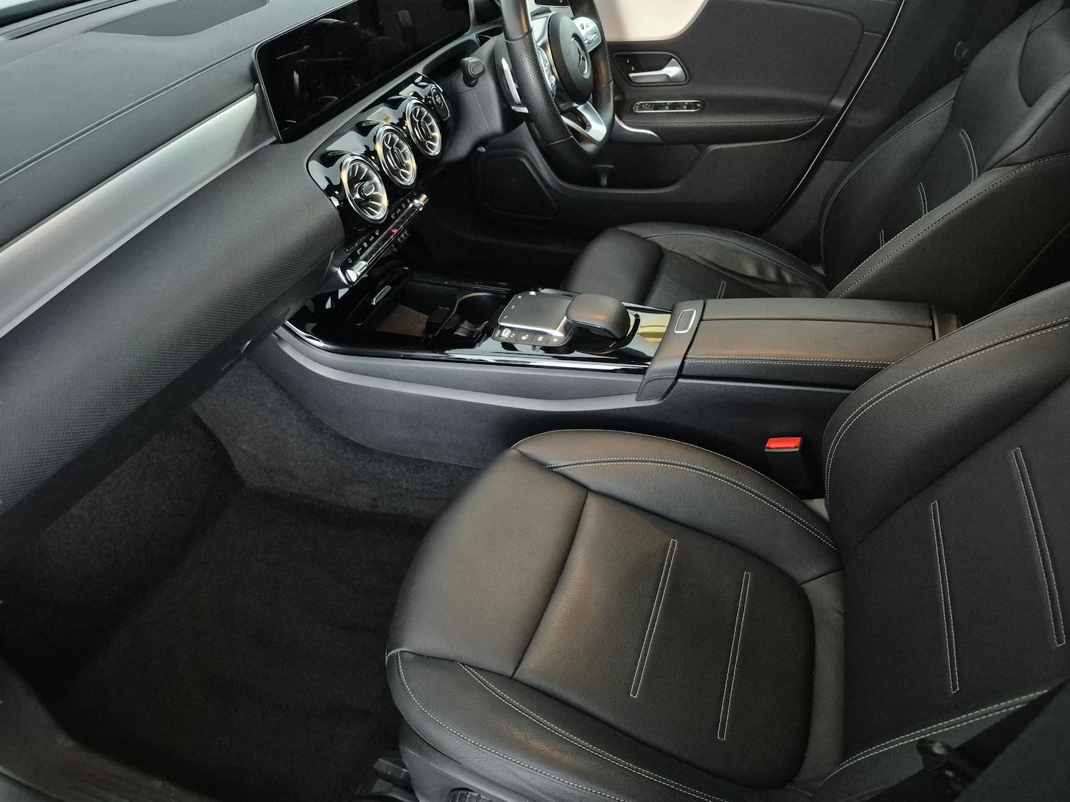 Used Mercedes-Benz CLA 2023 for sale - 77975822: Photo 4