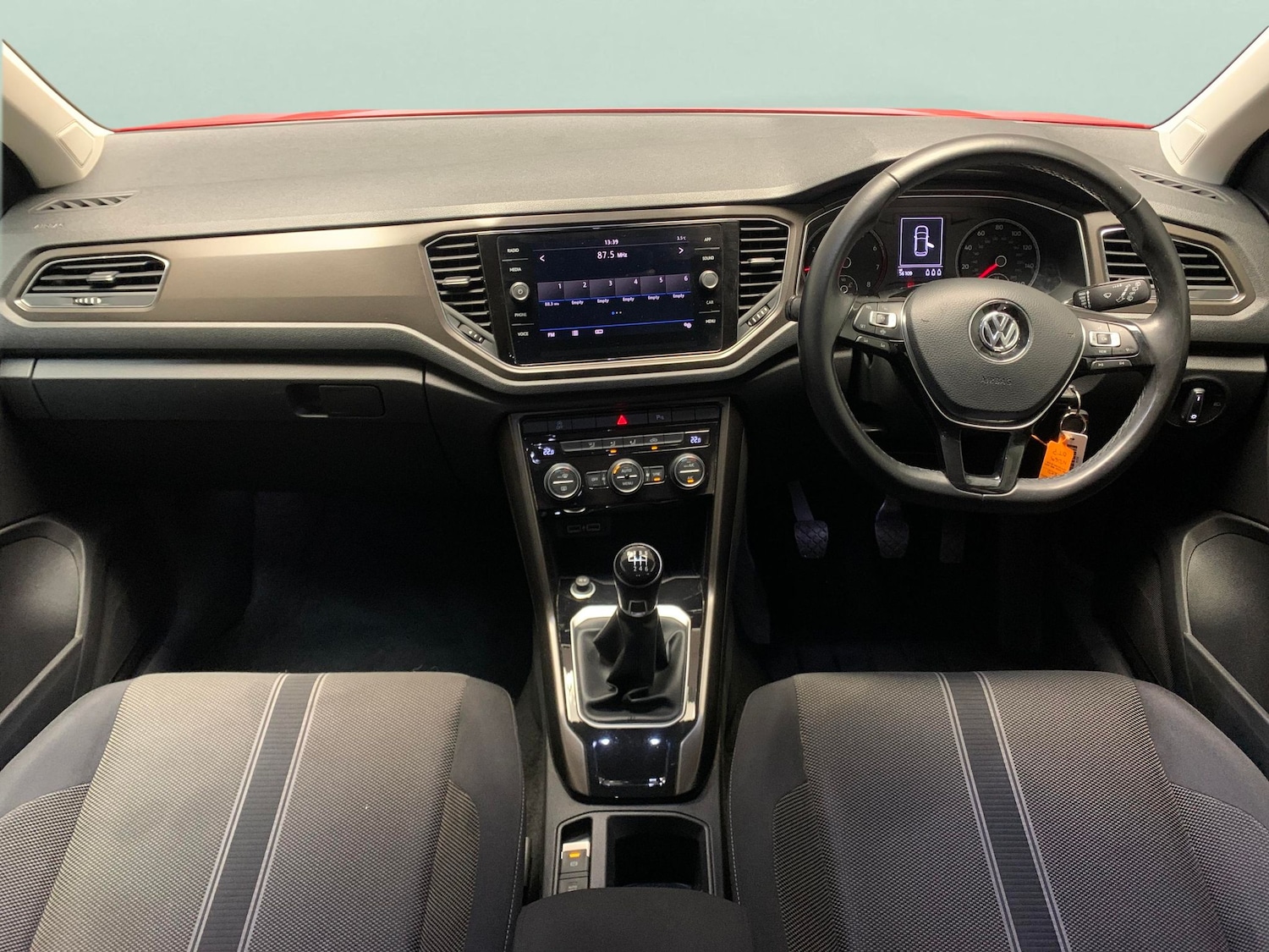 Used Volkswagen T-Roc 2020 for sale - 76777850: Photo 6