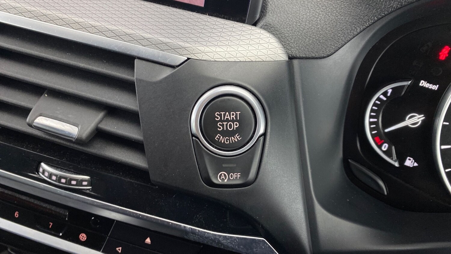 Used BMW X4 2019 for sale - 77776080: Photo 16