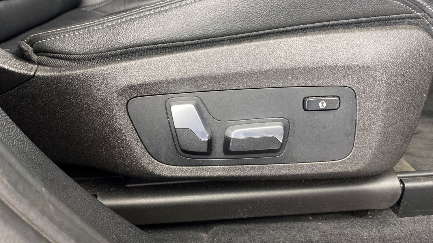 Used BMW X4 2019 for sale - 77776080: Photo 24