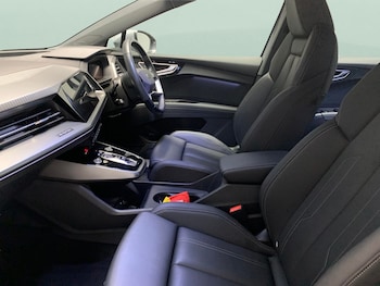 Used Audi Q4 e-tron 2024 for sale - 79595841: Photo