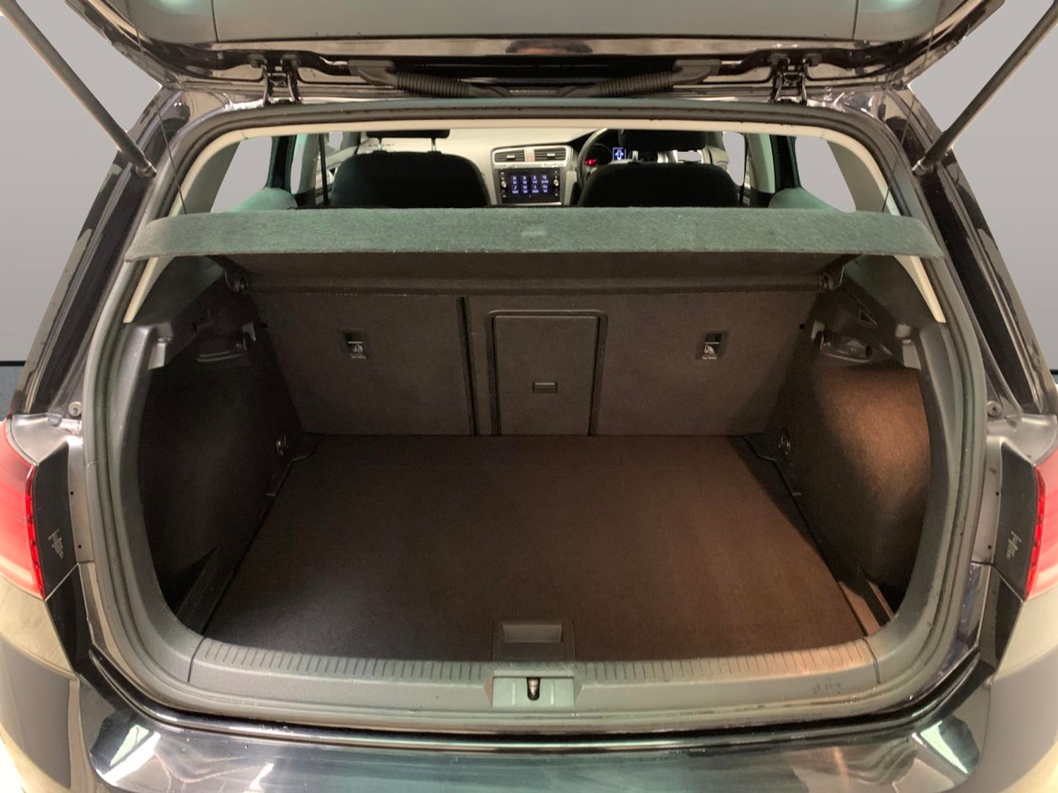 Used Volkswagen Golf 2020 for sale - 76445146: Photo 39