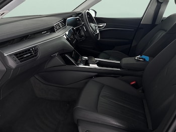 Used Audi e-tron 2021 for sale - 78500325: Photo