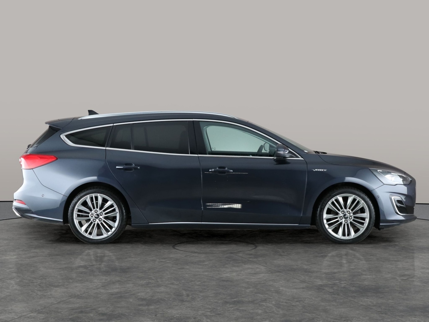 Used Ford Focus 2020 for sale - 76777777: Photo 9