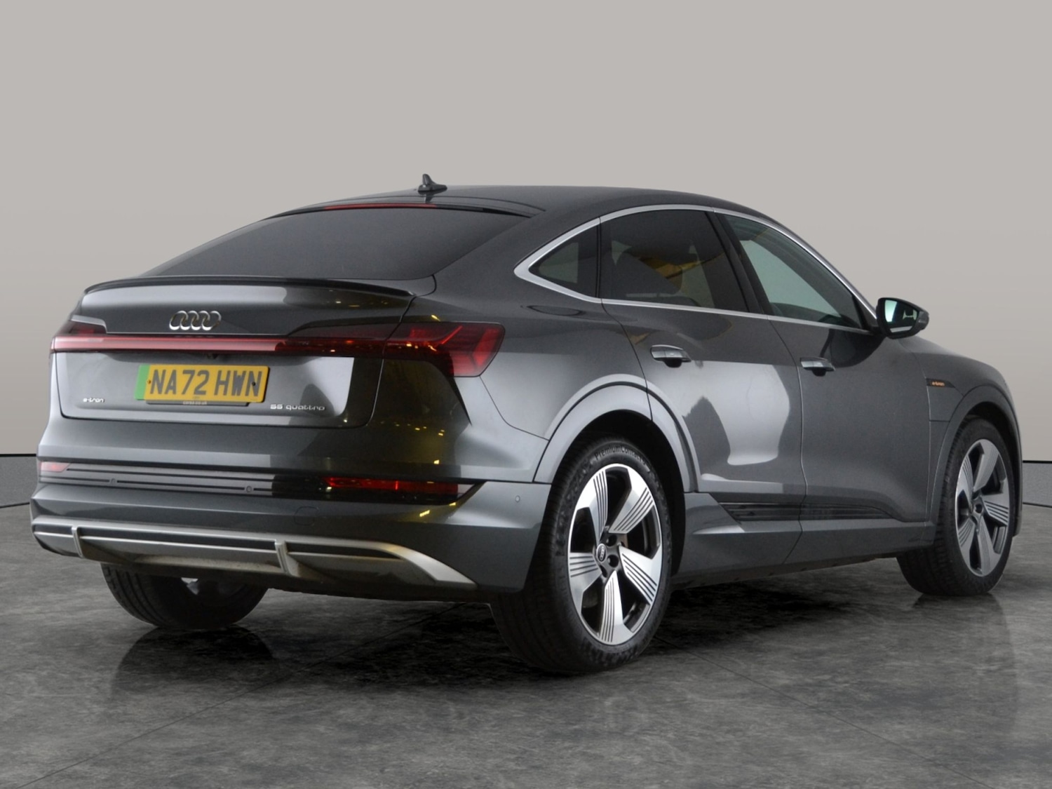 Used Audi e-tron 2022 for sale - 76595399: Photo 11