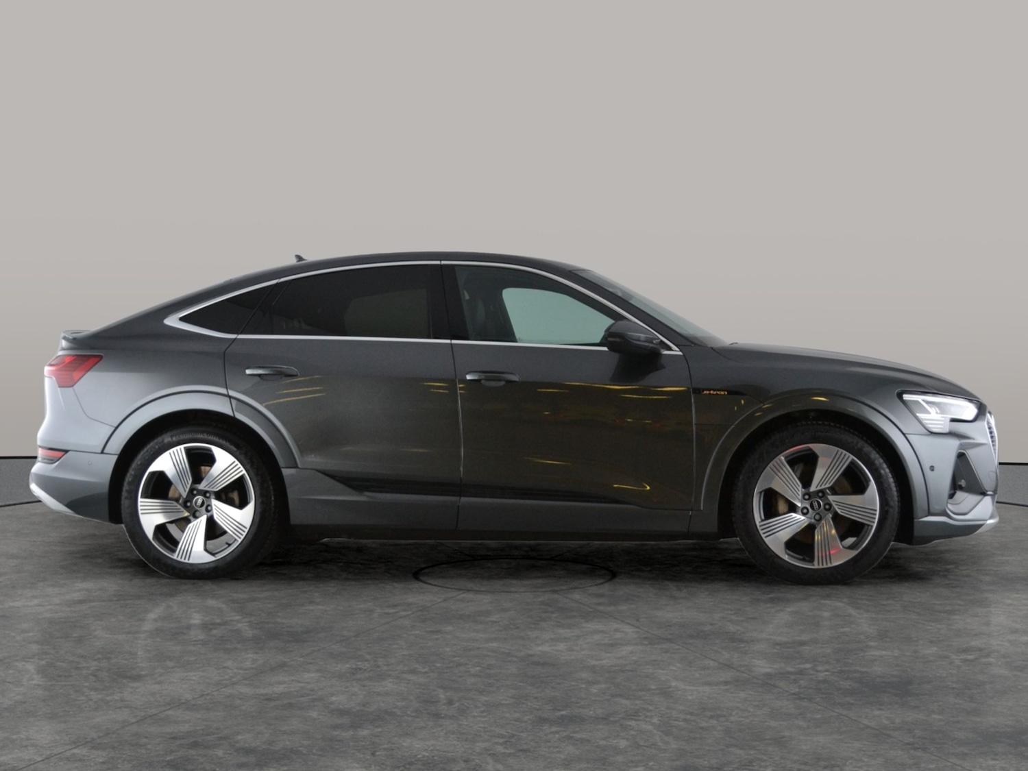 Used Audi e-tron 2022 for sale - 76595399: Photo 12