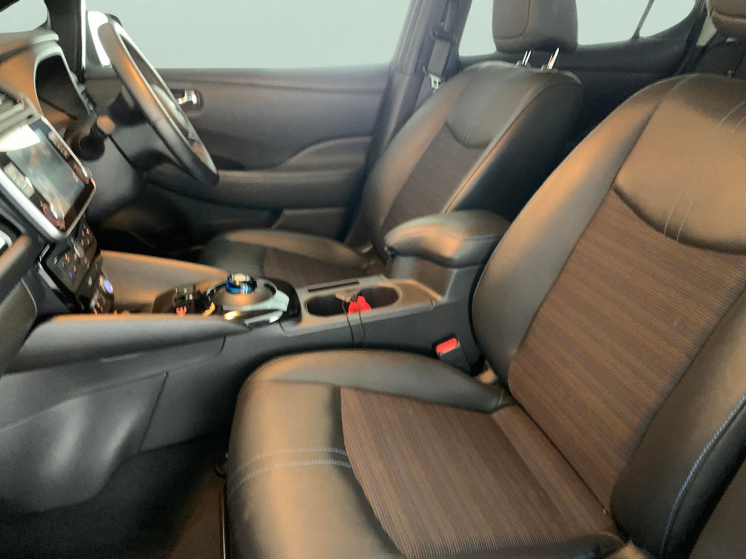 Used Nissan Leaf 2022 for sale - 76459445: Photo 4