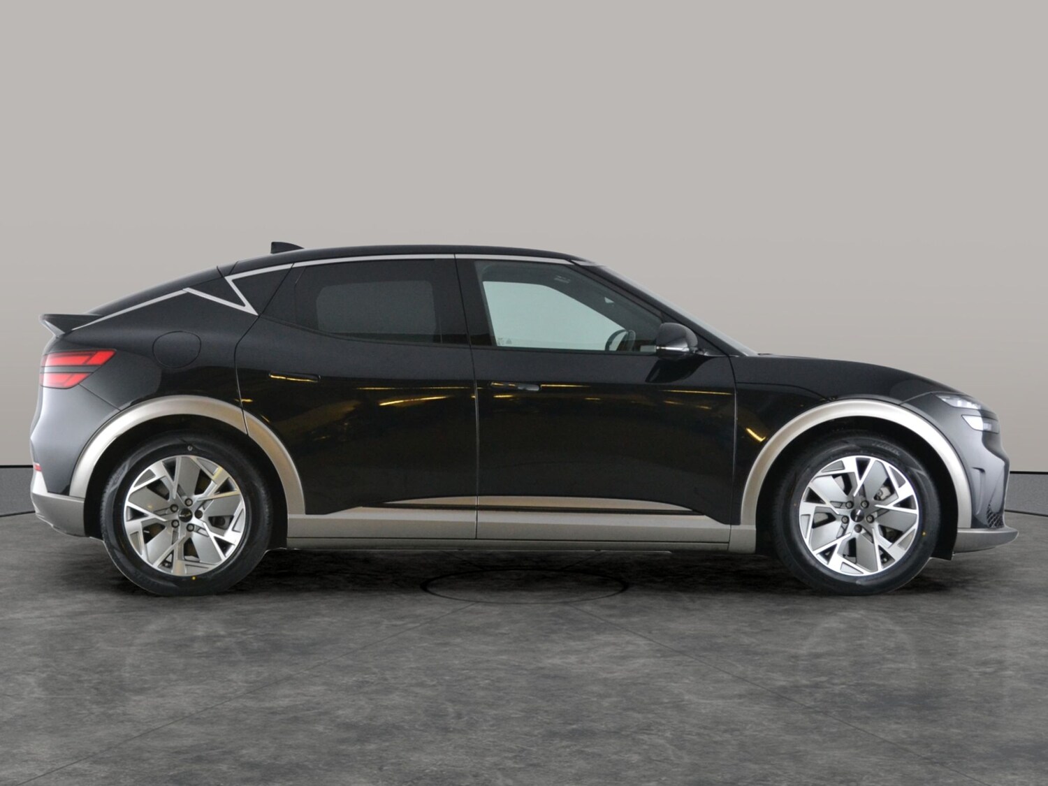 Used Genesis GV60 2022 for sale - 77802993: Photo 11