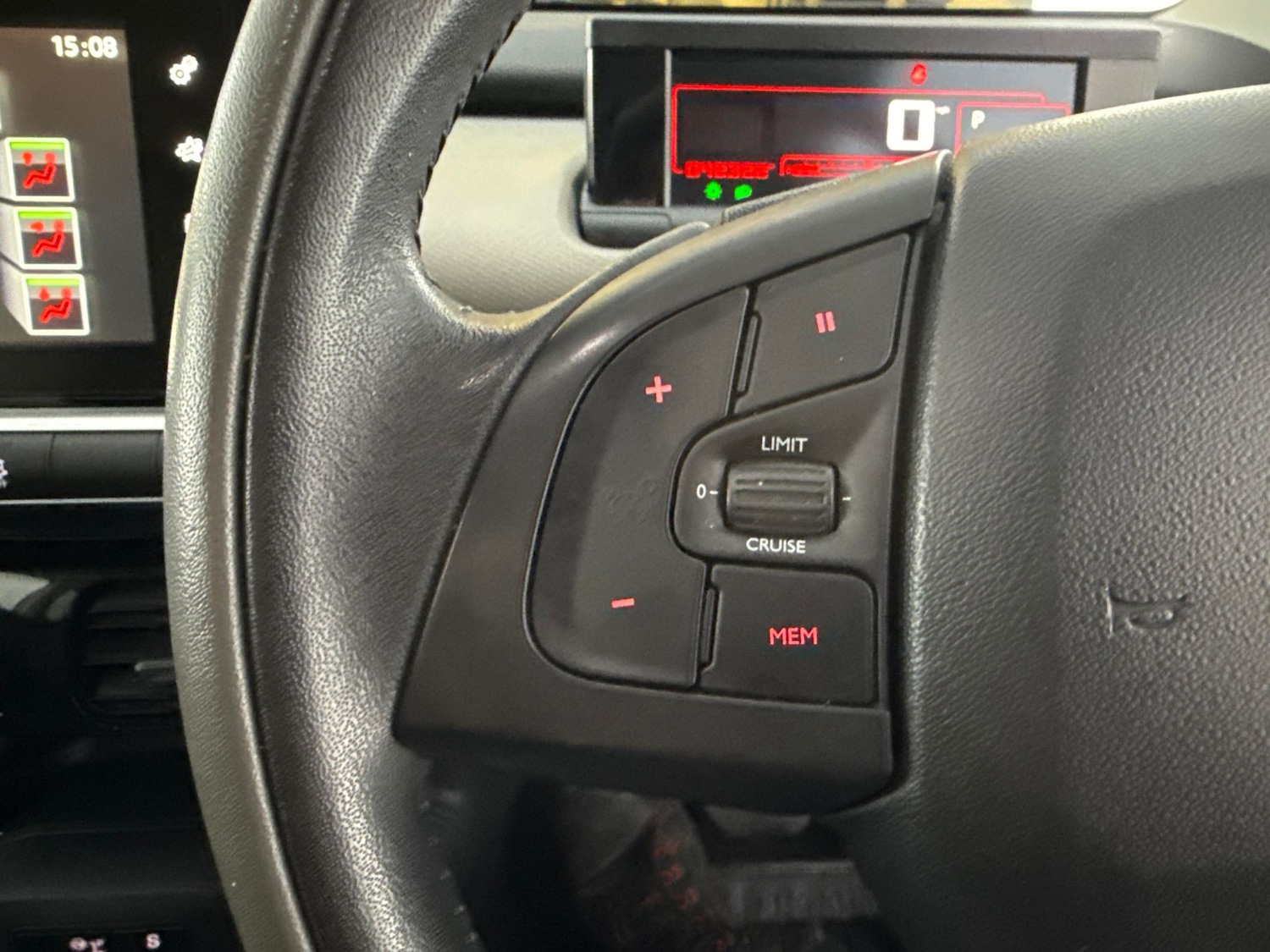 Used Citroen C4 Cactus 2017 for sale - 77241346: Photo 19