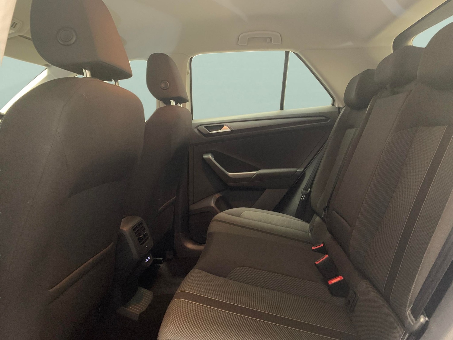 Used Volkswagen T-Roc 2023 for sale - 77665432: Photo 19