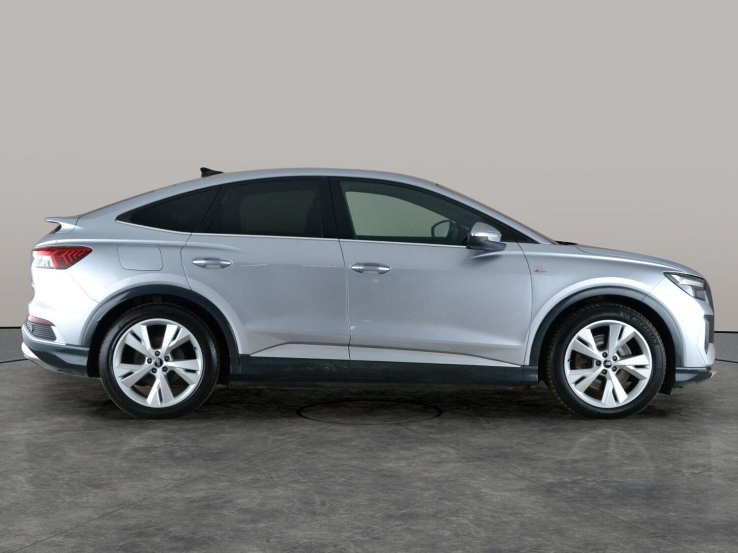 Used Audi Q4 e-tron 2022 for sale - 77980654: Photo 9