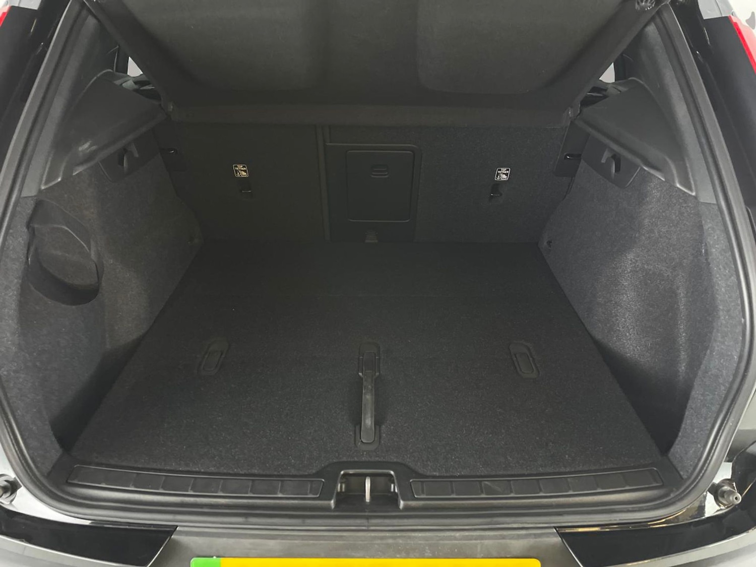 Used Volvo XC40 2022 for sale - 76958369: Photo 39