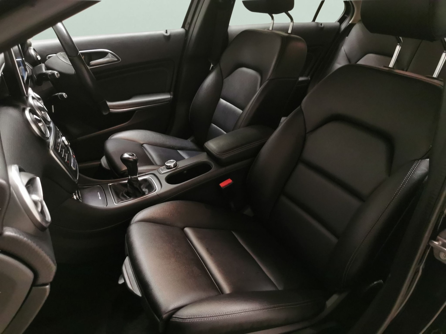 Used Mercedes-Benz A-Class 2018 for sale - 77951077: Photo 6