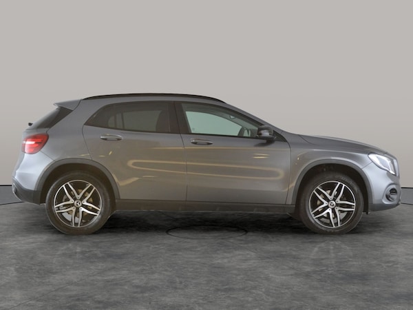 Used Mercedes-Benz GLA 2019 for sale - 76300601: Photo 12