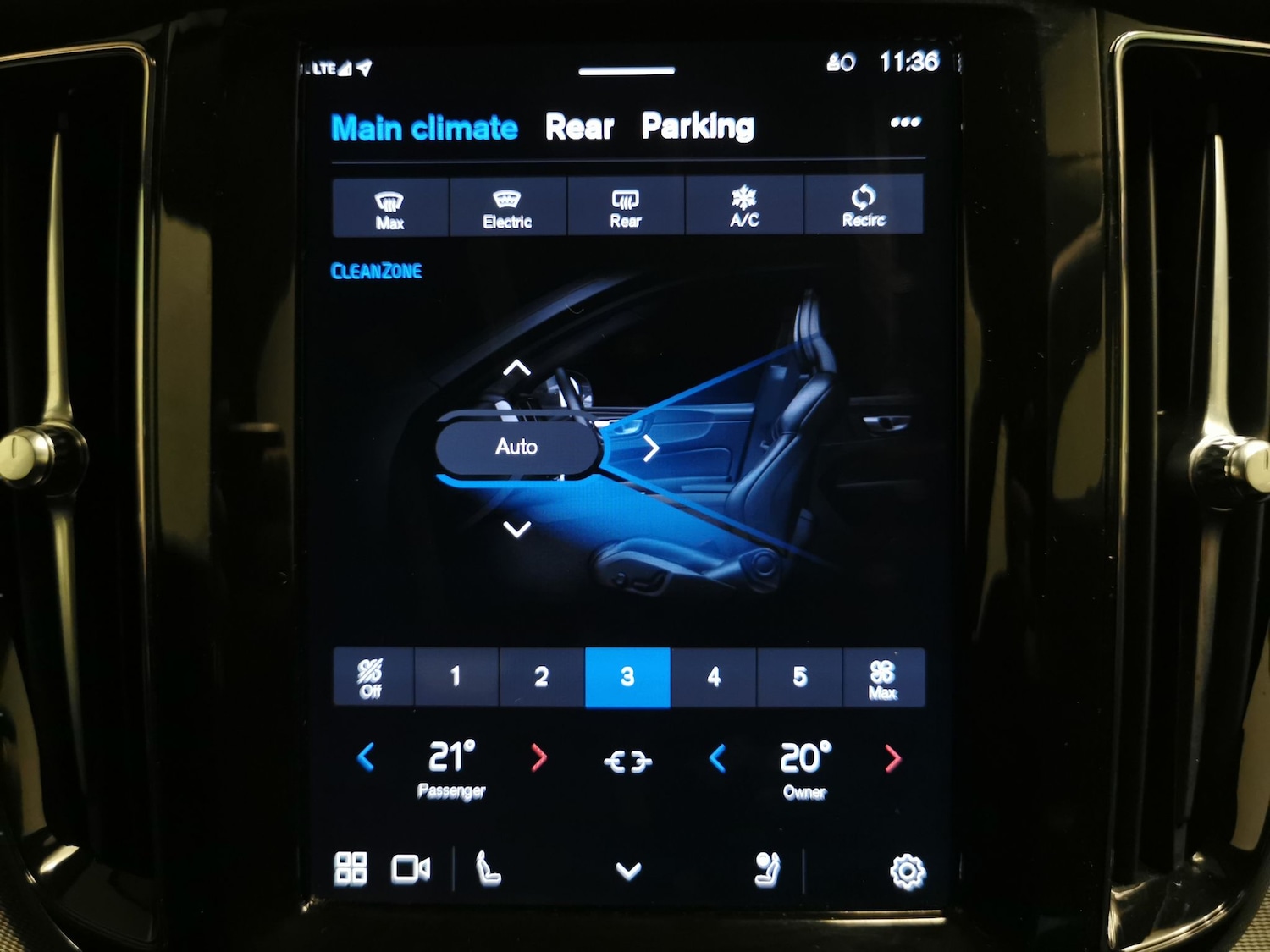 Used Volvo XC60 2023 for sale - 77127863: Photo 18