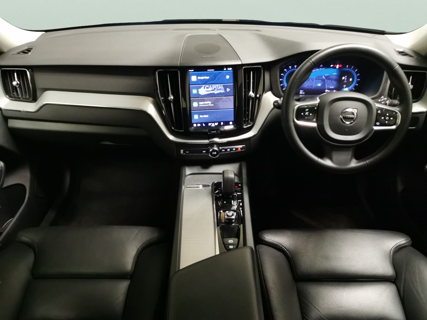 Used Volvo XC60 2023 for sale - 77127863: Photo 7