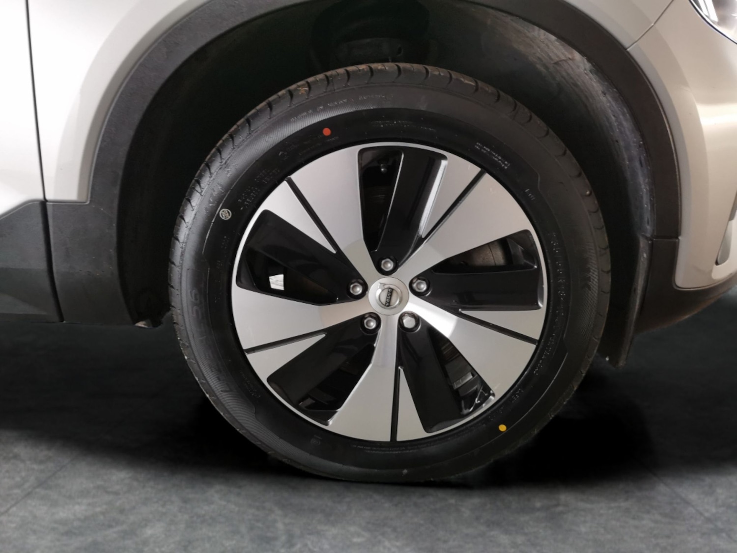 Used Volvo XC40 2022 for sale - 76669947: Photo 27