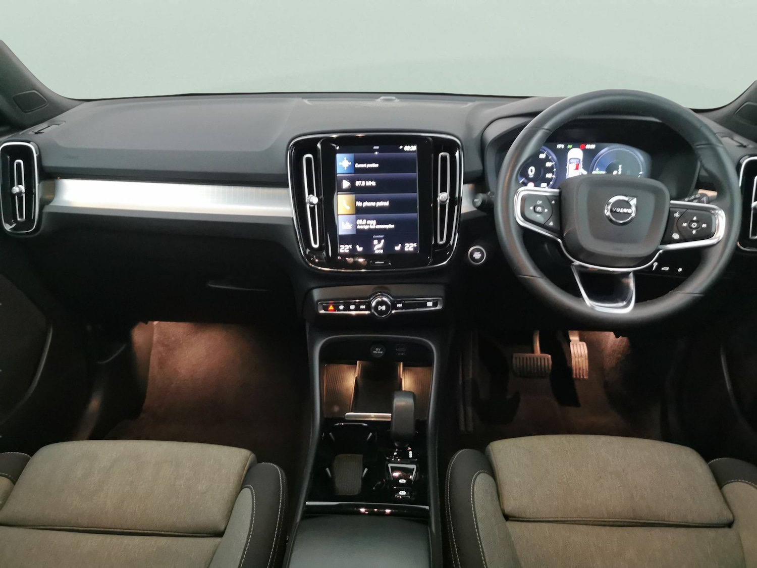 Used Volvo XC40 2022 for sale - 76669947: Photo 7