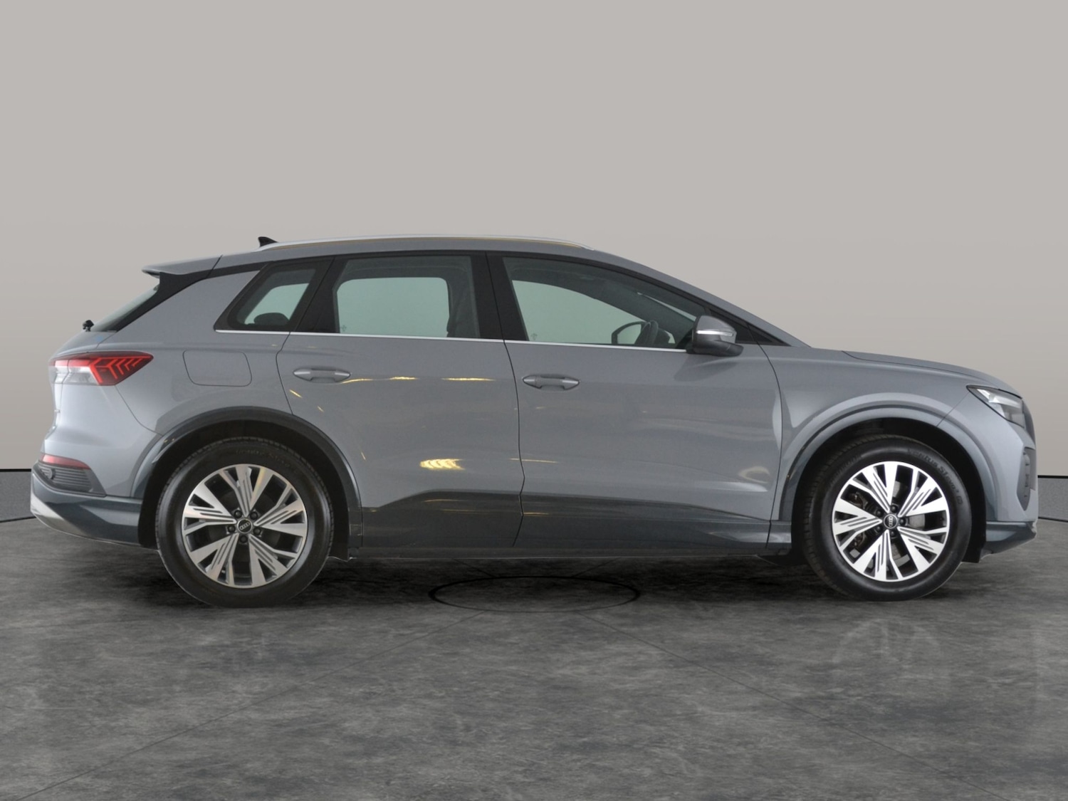 Used Audi Q4 e-tron 2023 for sale - 76191830: Photo 15