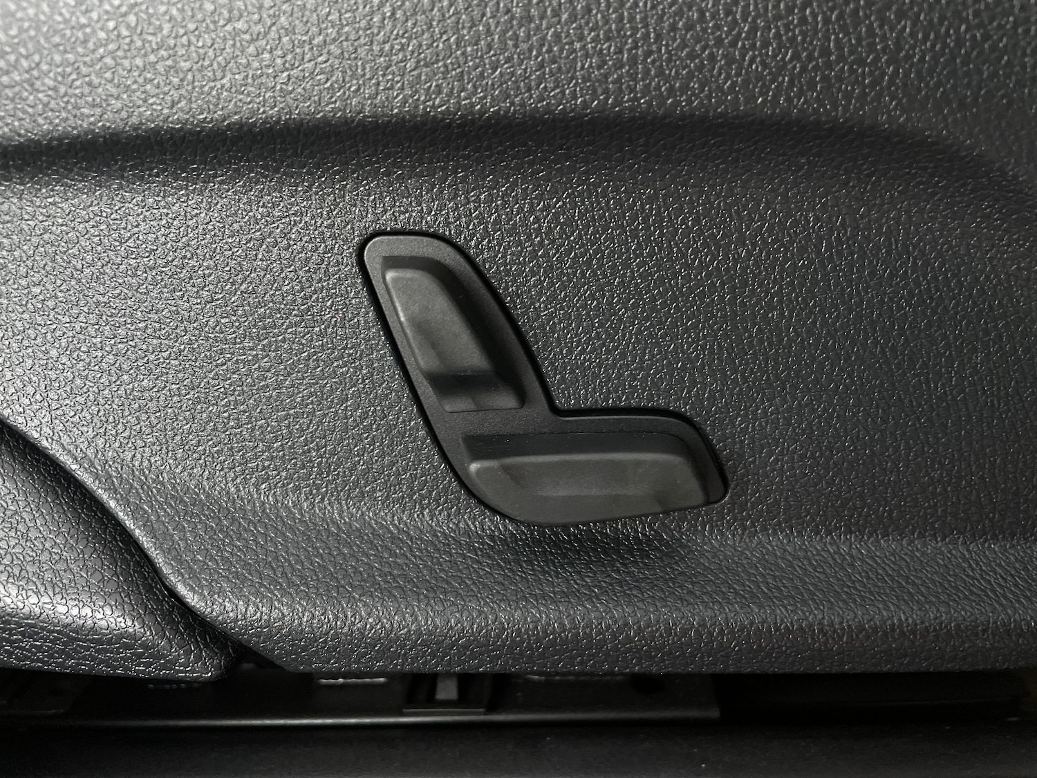 Used Mercedes-Benz EQC 2022 for sale - 77617498: Photo 18