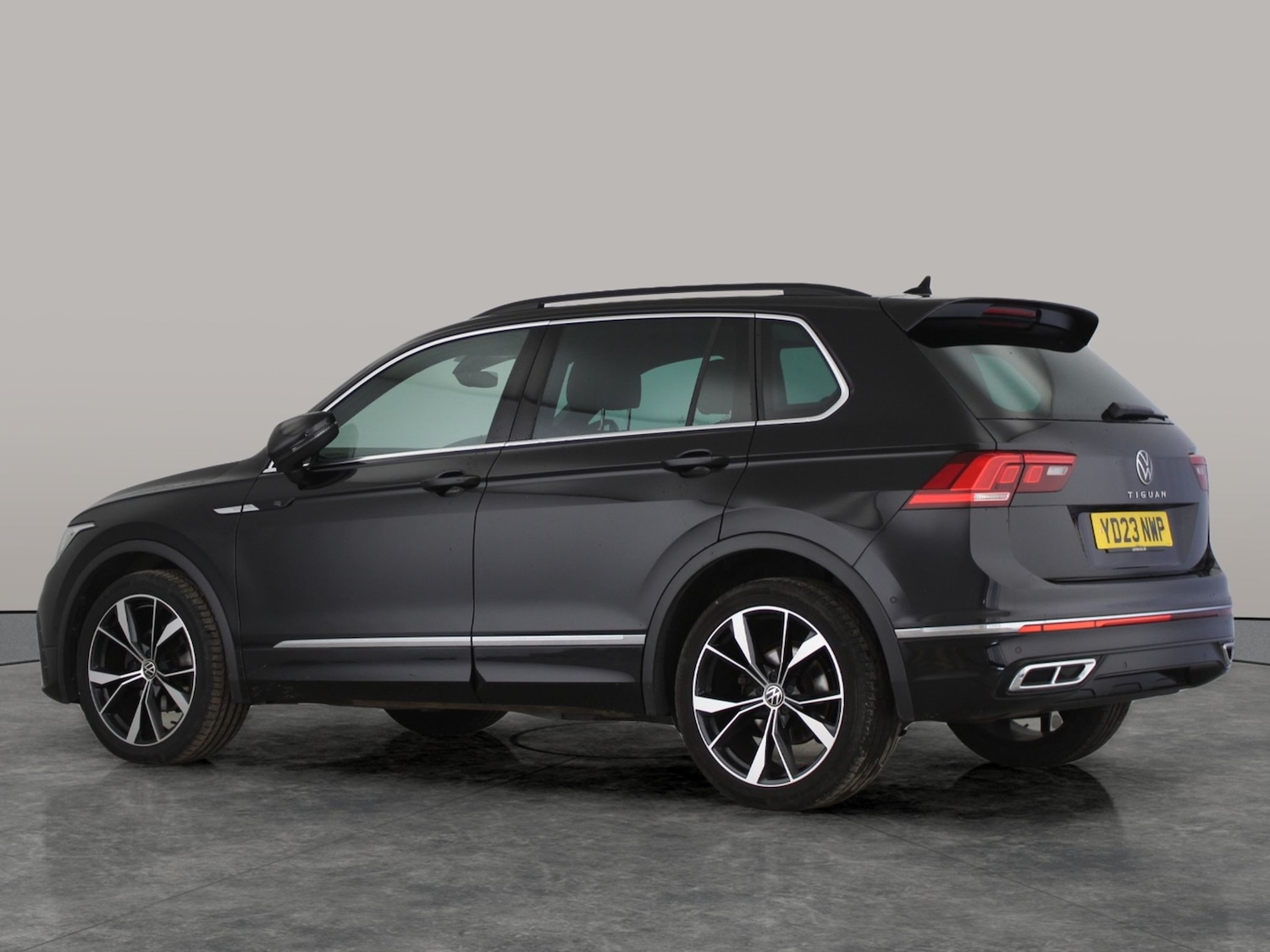 Used Volkswagen Tiguan 2023 for sale - 77221452: Photo 12