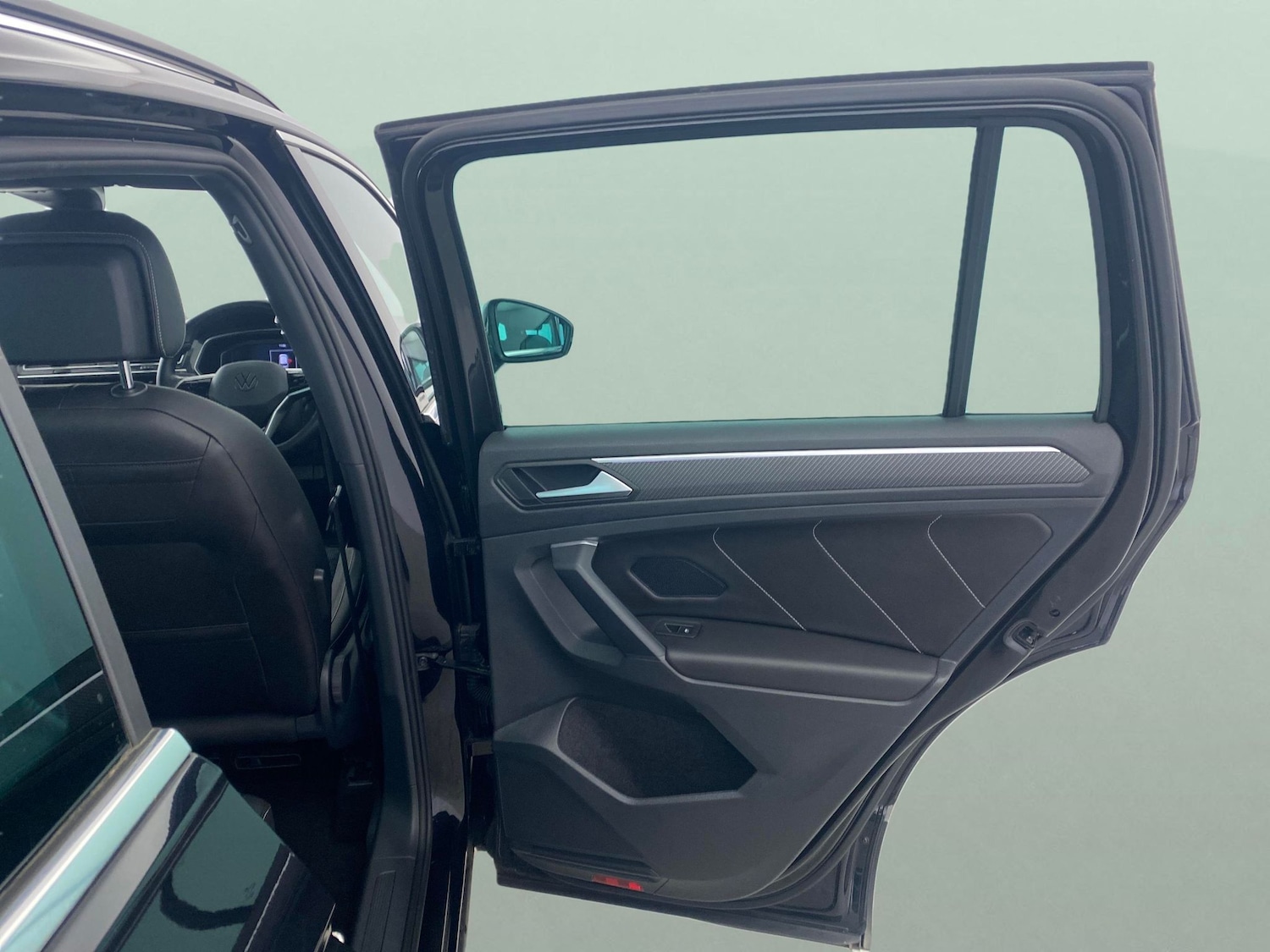 Used Volkswagen Tiguan 2023 for sale - 77221452: Photo 28