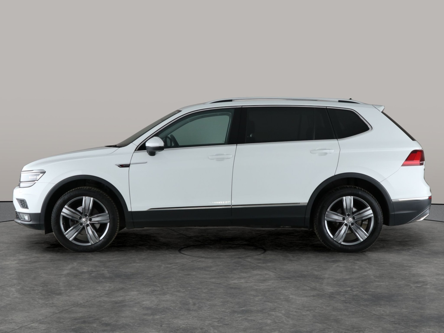Used Volkswagen Tiguan Allspace 2018 for sale - 76339472: Photo 17