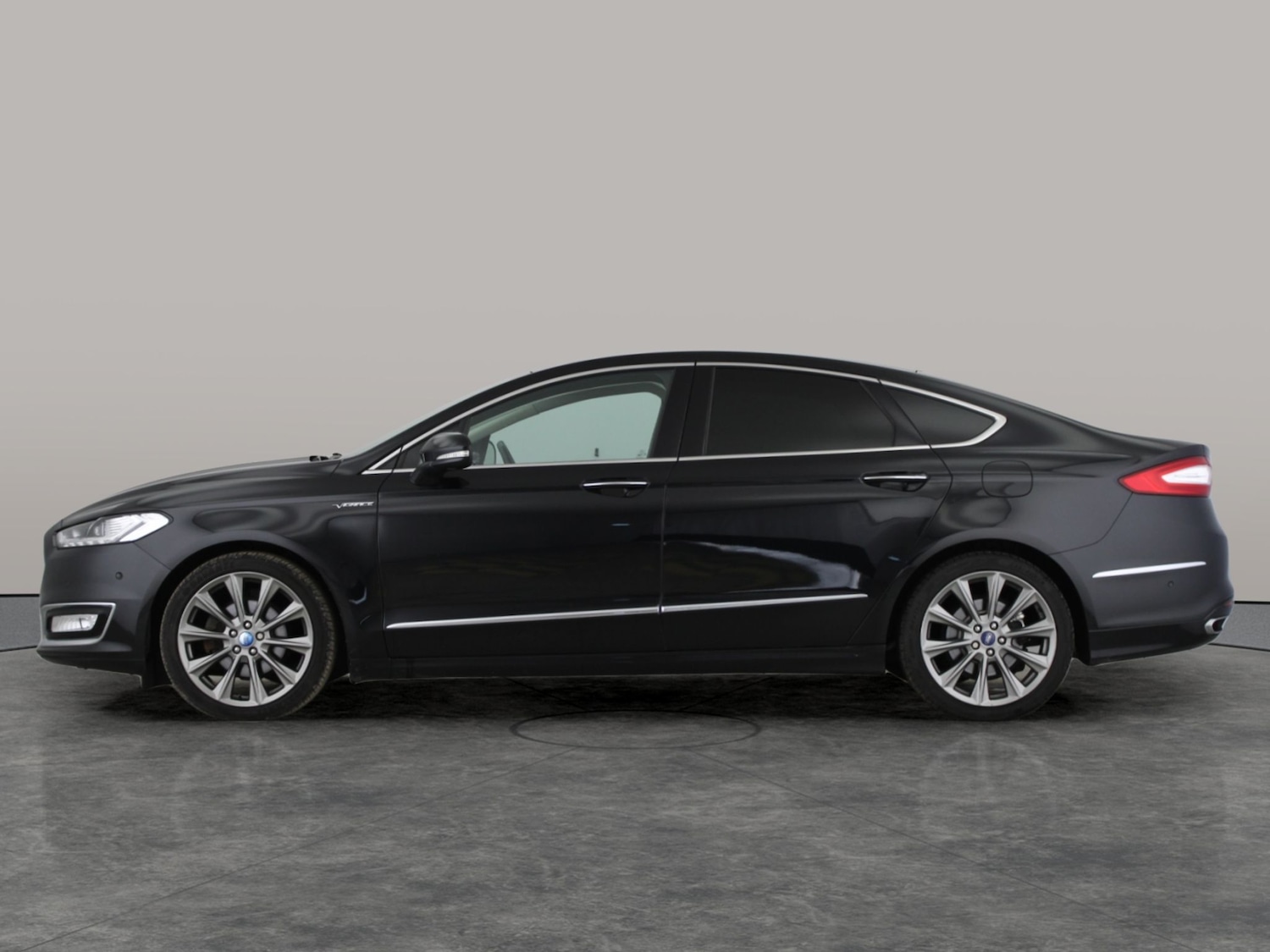 Used Ford Mondeo 2015 for sale - 77127839: Photo 12