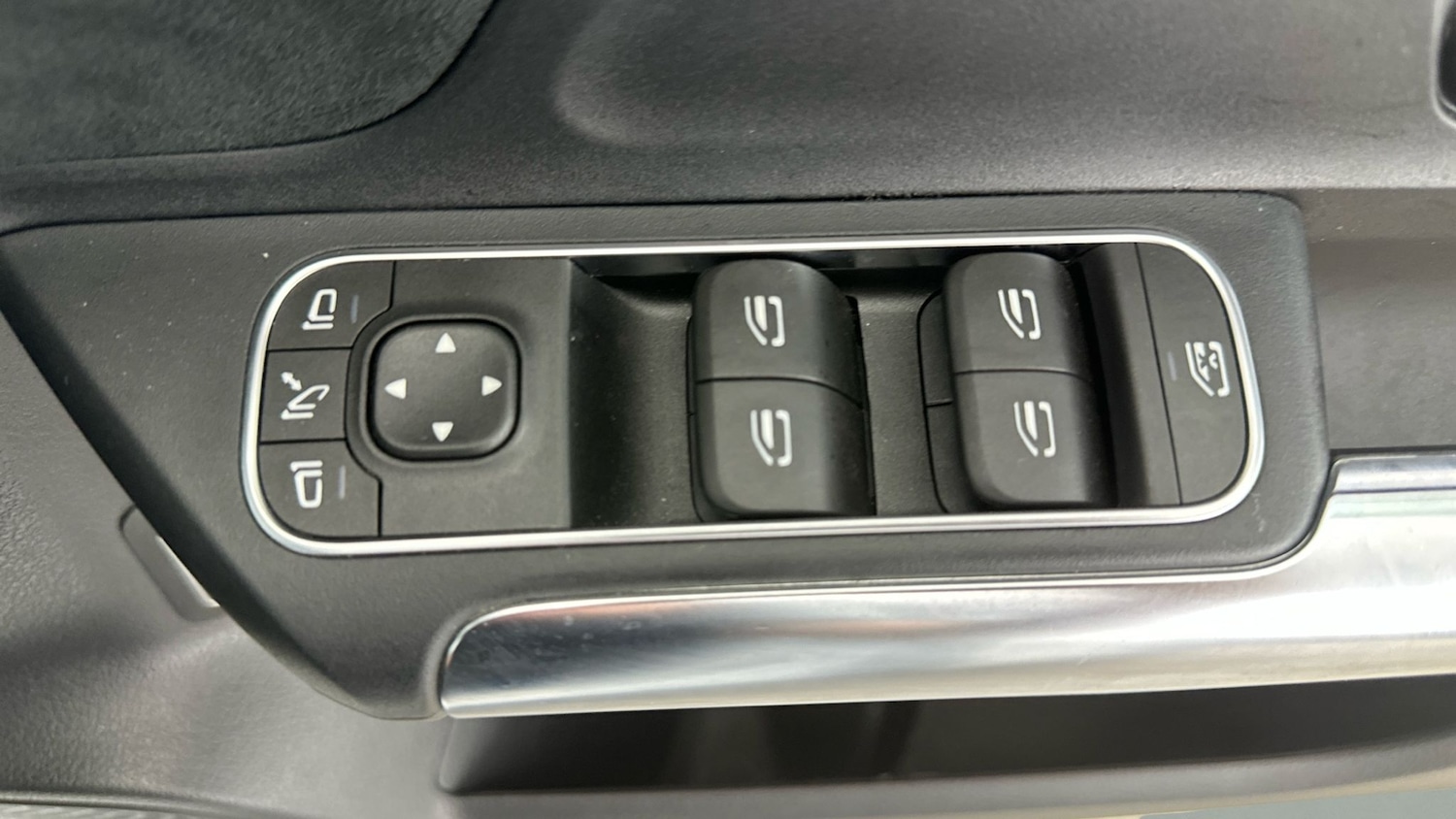 Used Mercedes-Benz EQA 2022 for sale - 76027329: Photo 35