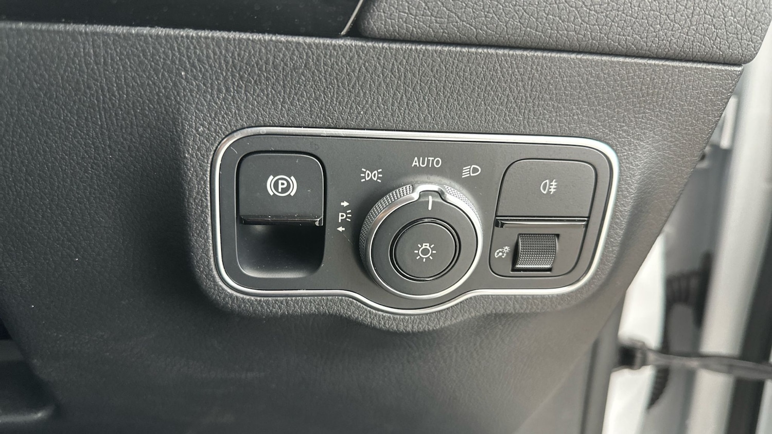 Used Mercedes-Benz EQA 2022 for sale - 76027329: Photo 36