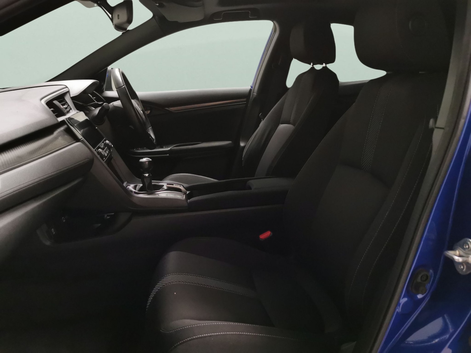 Used Honda Civic 2018 for sale - 76125644: Photo 4