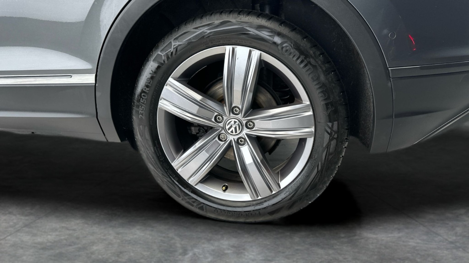 Used Volkswagen Tiguan 2019 for sale - 77641182: Photo 10