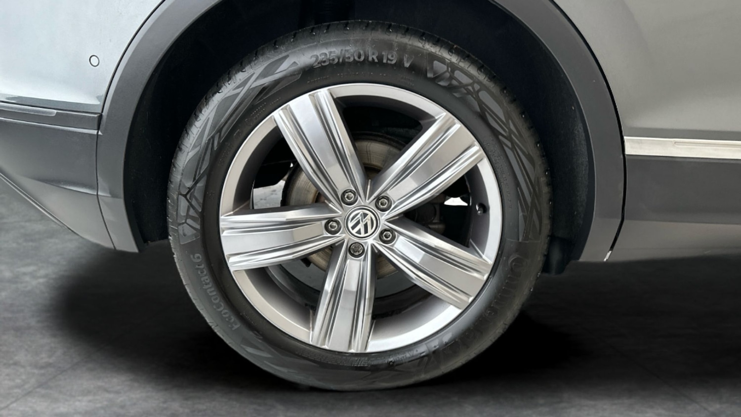 Used Volkswagen Tiguan 2019 for sale - 77641182: Photo 11