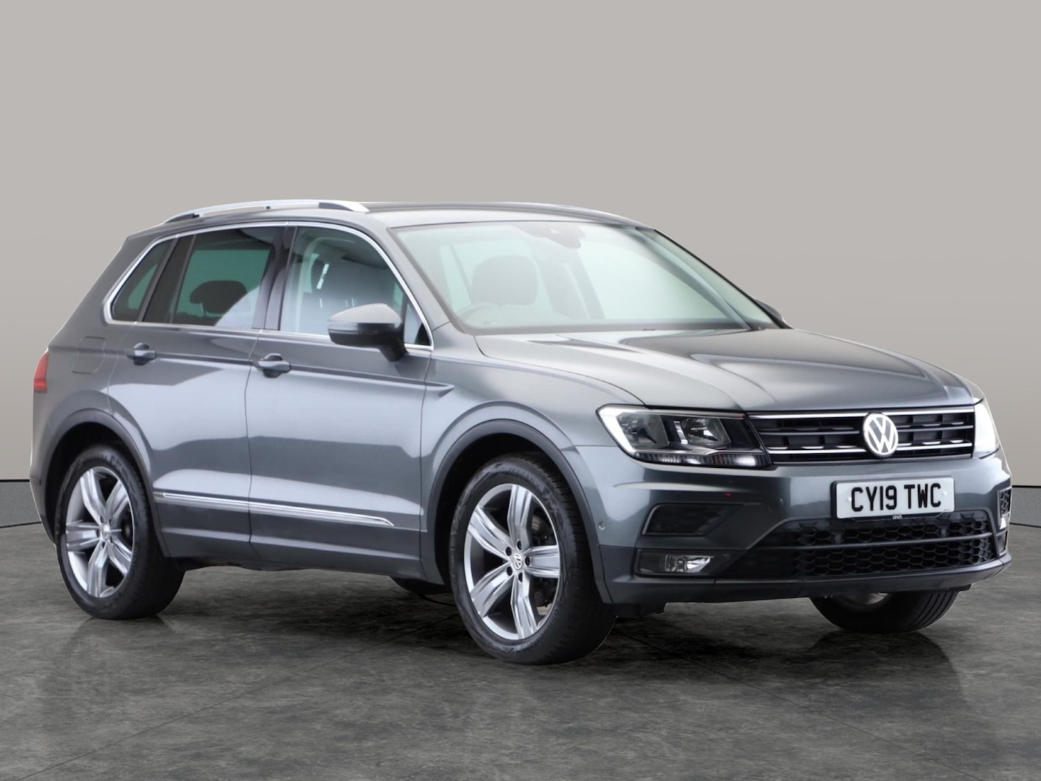 Used Volkswagen Tiguan 2019 for sale - 77641182: Photo 4