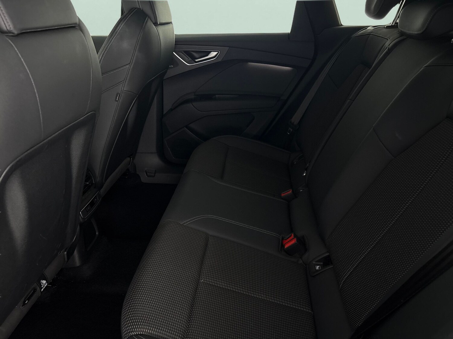 Used Audi Q4 e-tron 2022 for sale - 77715909: Photo 32