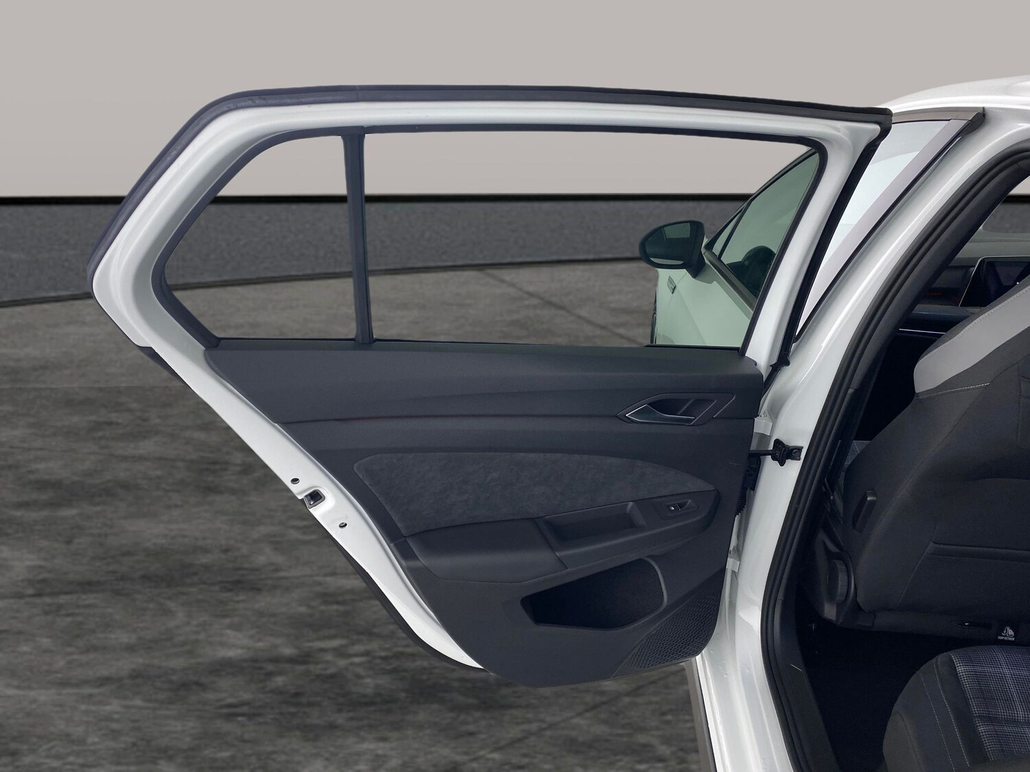 Used Volkswagen Golf 2024 for sale - 77347515: Photo 23