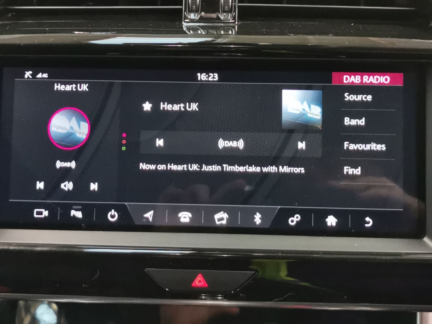 Used Jaguar XE 2020 for sale - 76367297: Photo 19