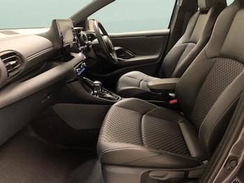 Used Toyota Yaris 2021 for sale - 76209782: Photo 4