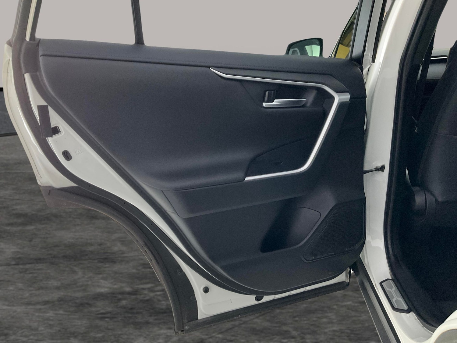 Used Toyota RAV4 2021 for sale - 76978254: Photo 31