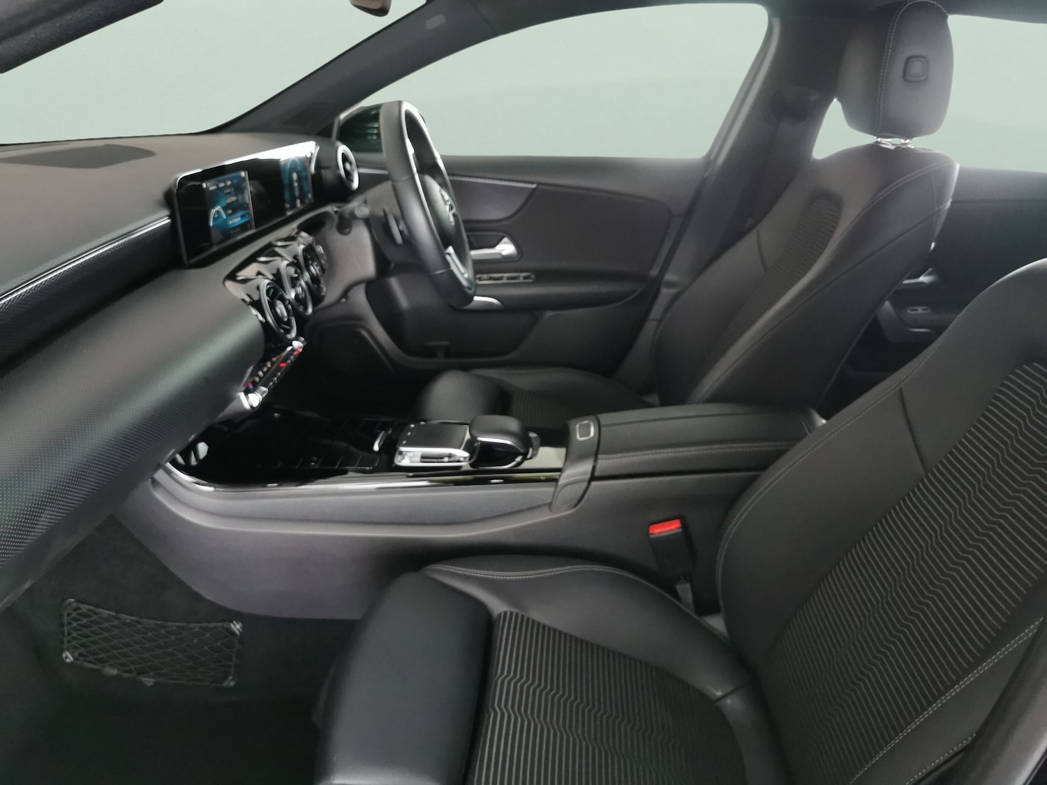 Used Mercedes-Benz A-Class 2019 for sale - 76436937: Photo 4