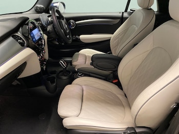 Used MINI Convertible 2023 for sale - 78500349: Photo