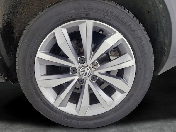 Used Volkswagen T-Roc 2020 for sale - 76243861: Photo 12