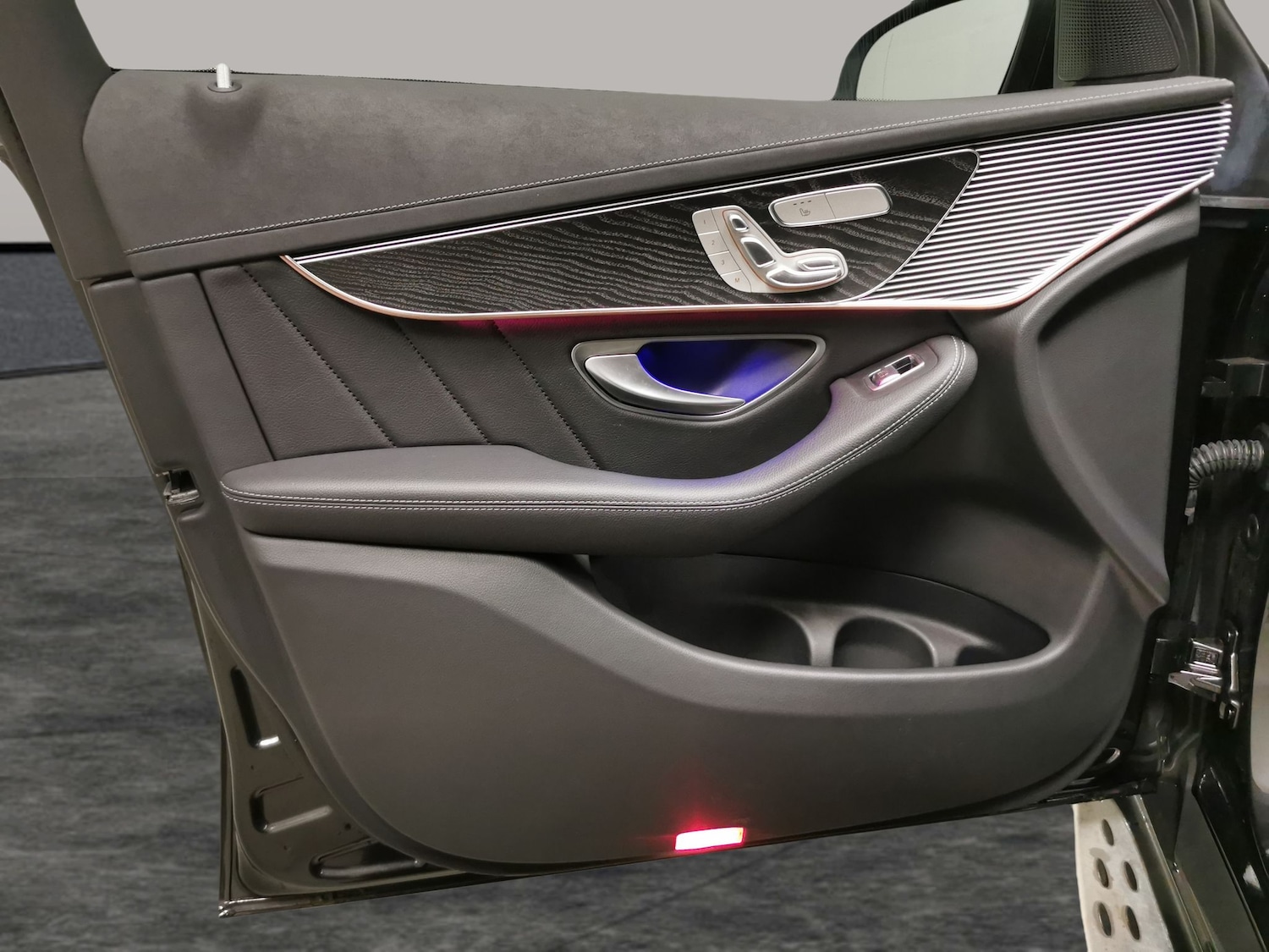 Used Mercedes-Benz EQC 2022 for sale - 77605025: Photo 27