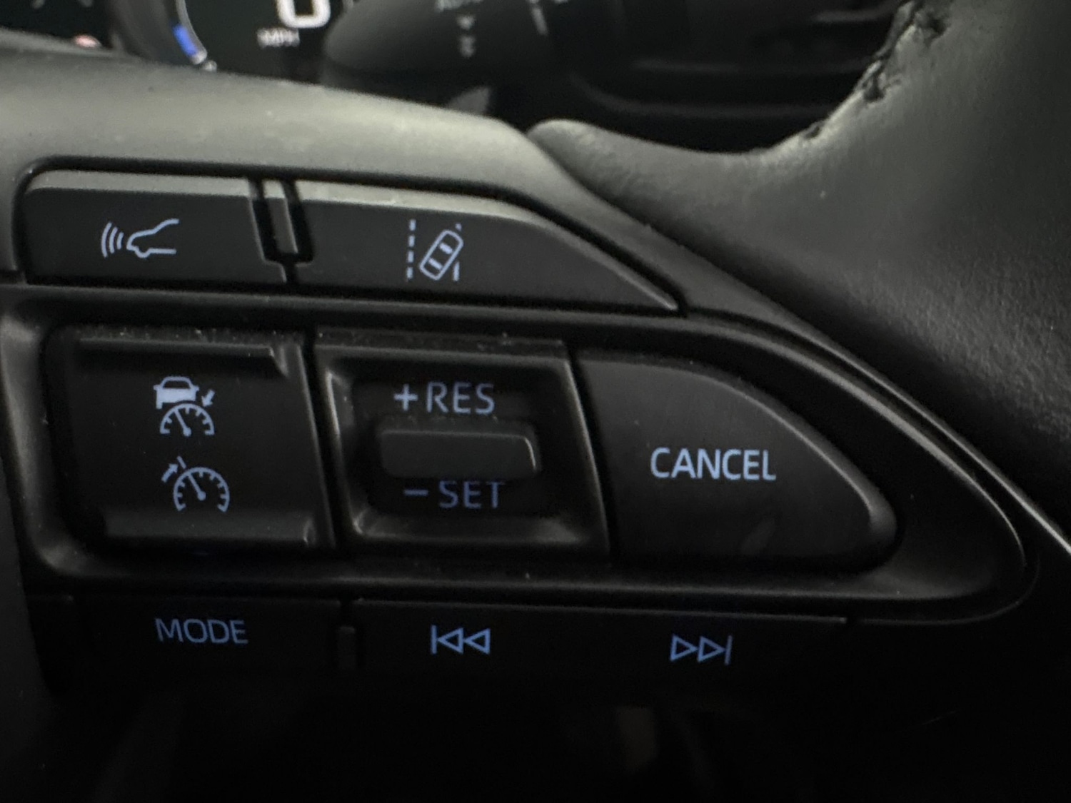 Used Toyota Yaris 2022 for sale - 76362424: Photo 27